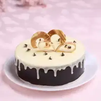 Choco Vanilla Delight Cake