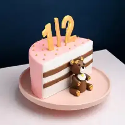 Cute Bear Half cake