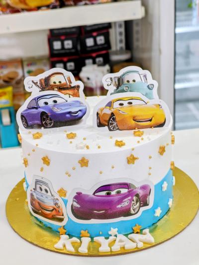 Car Theme Cake